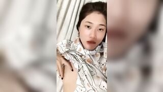 Đêm khuya nứng