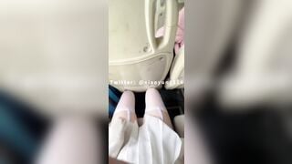 Cô gái khoe lồn trên xe buýt 3