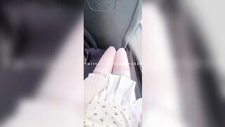 Cô gái khoe lồn trước mặt người lạ 7