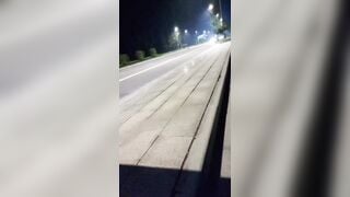 Cô gái khoe lồn trước mặt người lạ 8