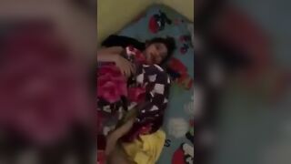 Clip con bạn trần truồng k thích mặt đồ