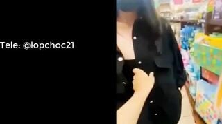 Em dâm định địt nhau ngay tại nhà sách
