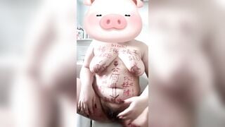 Em gái béo phì bụng bự dâm dục