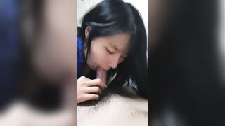 Em học sinh C3  bú cặc ông chú dâm đãng kích thích bắn tinh vào mồm thoả mãn e nó