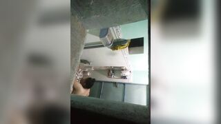 Quay lén em hàng xóm tắm 2