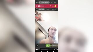 Vợ chồng đợi con ngủ bú sữa vợ