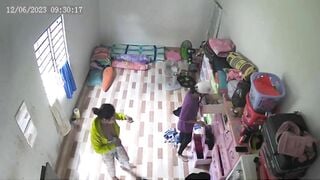 Hack cam gái xinh