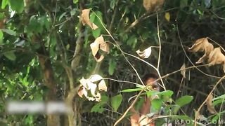 Thổ dân lạc hậu được phổ cập công nghệ biết quay clip sex kiếm tiền luôn