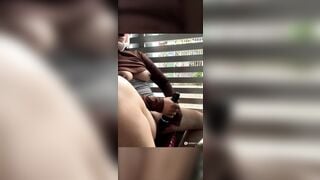 E gái thủ dâm trước nhà phần 2