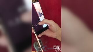 Quay lén thằng bạn làm tình với bạn gái của nó