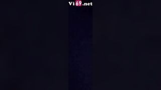 Em học sinh loli đeo kính cận bị bạn trai bóp vú móc lồn chảy nước trong cầu thang tr