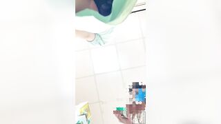Quay lén dưới váy cực kích thích
