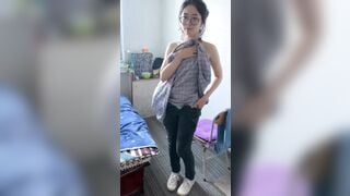 Gạ chịch đc em gái kính cận