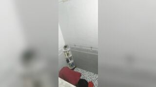 Quay lén cô gái đi đắi ko khóa cửa và cái kết