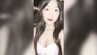 Tiktoker Minh Thư 360k follow móc lồn bắn nước djt nhau vs trai