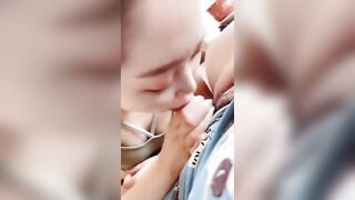 Bú cặc cho người yêu thì bị quay lén