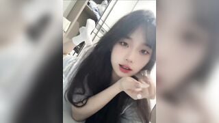 một nàng gái xinh phải bước vào con đường khoe thân kiếm tiền 😍😍  link full 👇 mô tả