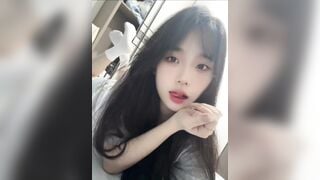 một nàng gái xinh phải bước vào con đường khoe thân kiếm tiền 😍😍  link full 👇 mô tả