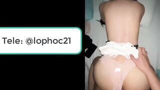 Djt nhau còn Bôi gel Bôi trơn vì Lồn em Bé quá nhét ko vừa