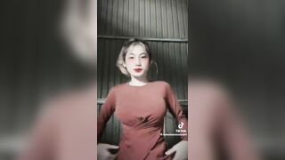 Idol TikTok body siêu mượt