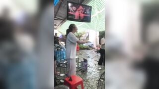 Độc lạ Sai Gòn, Họp Lớp Bú Vú Sờ lồn nhau giữa Quán ăn bin phát hiện