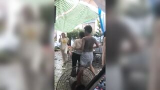 Độc lạ Sai Gòn, Họp Lớp Bú Vú Sờ lồn nhau giữa Quán ăn bin phát hiện