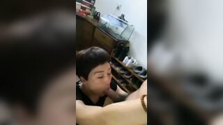 Chị Đồng Nghiệp Thèm Cặc Trai Trẻ Thực Tập Trong Công Ty 2