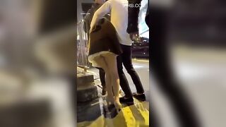 Uống say bị người lạ đưa đi khách sạn