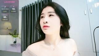 Nàng Anna Gau Live Thủ Dâm SS2 Phần 11