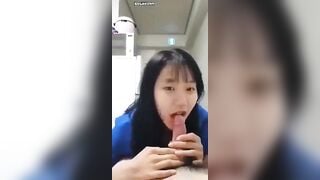 Đang chịch các tư thế sướng em bắt tắt điện thoại đi mà bị anh mắng sợ luôn 2