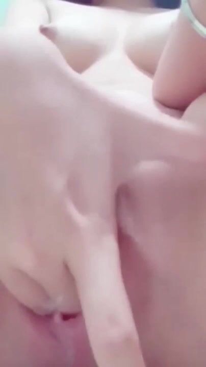 Nữ sinh móc bí thủy thủy trắng PHEVN 360p - Play_Anh_Moe
