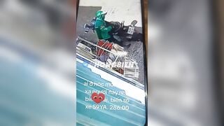 Anh Grap Ăn trộm quần slips của chị em giữa ban ngày