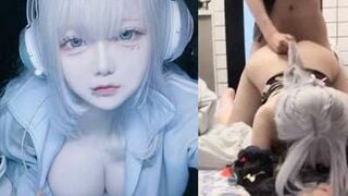 Địt Em Cosplay Cute Vú To Trước Gương Sướng Quằn Quại