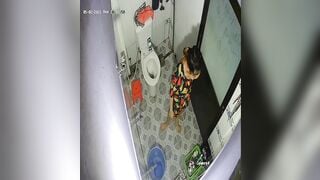Quay lén con bạn thân không ngờ nó ngon thế