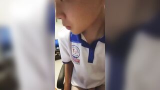 Khi mẹ vắng nhà