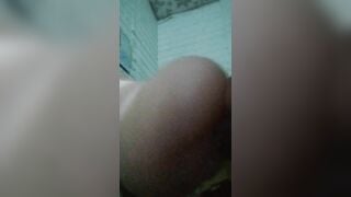 thủ dâm bằng cái lồn giả