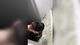 Dỗi nhưng bảo địt nhau vẫn ừ