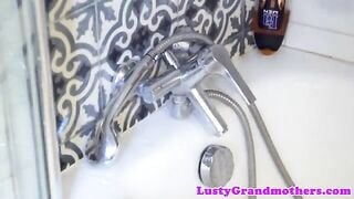 Bà già  80 vs trai trẻ 3
