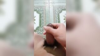 Em trai  *** bắn như mưa
