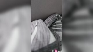Em hư là anh phải lấy gậy thịt đánh đòn