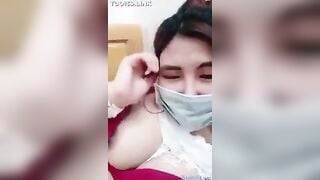 Cực nứng, Cho thg bạn Bóp Vú Sờ lồn Thử hàng trên Live mà ko cho djt