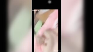bé hs non tơ bím hồng show hàng thủ dâm trước gương cực nứng