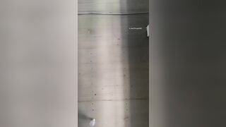 HS vú to dâm đãng ngồi cưỡi ngựa ngay trong lớp
