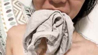 Con e họ c2 kính cận dâm đãng lồn rậm lông P2