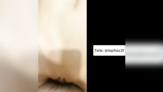 Clip Khánh Thi gợi cảm đầy năng lượng tại siêu thị