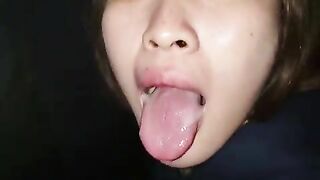 Dẫn em rau học xinh lên núi bắt em nó bú con cặc