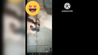 Thủ dâm với trái dưa to dài