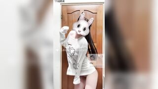 Em gái lồn ko lông nhảy cực ngon