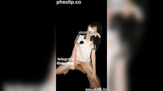 Em sinh viên đại học hàng non cưỡi con cặc dâm đãng kích thích siêu dâm đãng