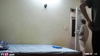 Đi học về tranh thủ vào nhà nghỉ địt nháy rồi về